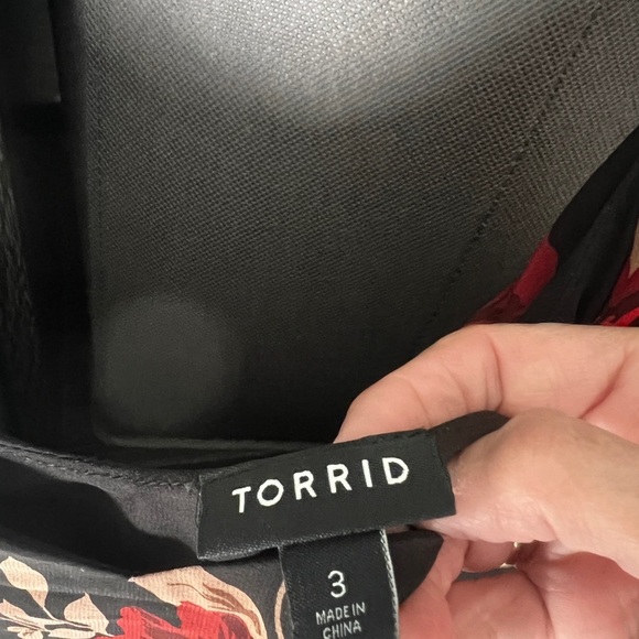 Torrid Black and Red Floral Camisole - Picture 5 of 5